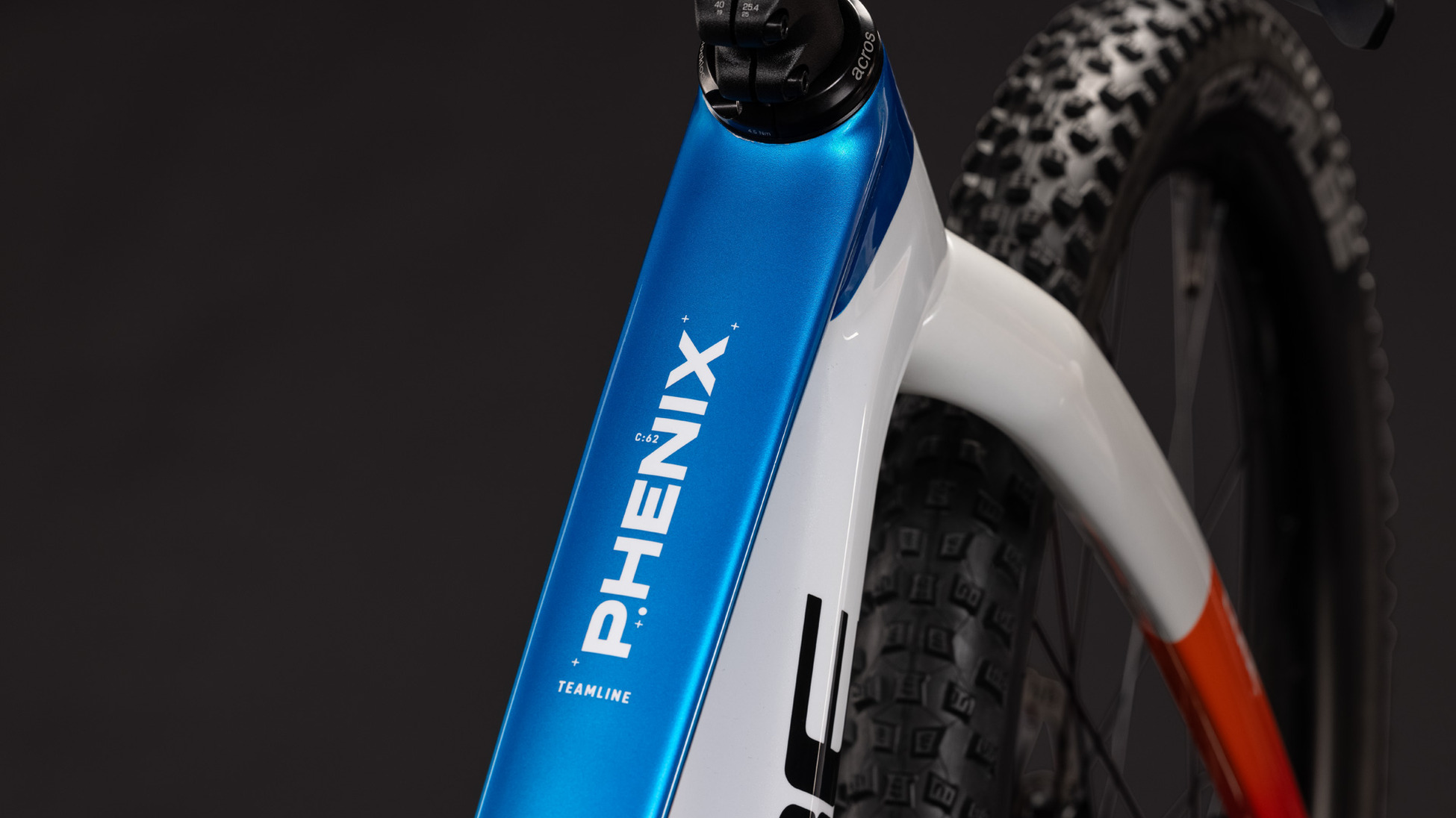 Phenix 240 C:62 SLX teamline