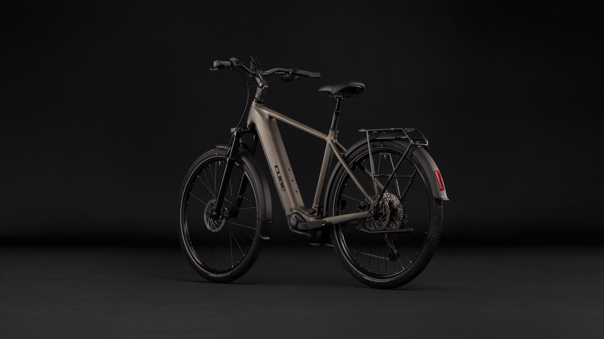 Cube Touring Hybrid Pro 800 metallicumbra´n´black