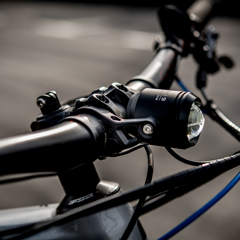 LITEMOVE AE-130 E-BIKE FRONTLICHT Ø 31,8MM UND Ø 35MM
