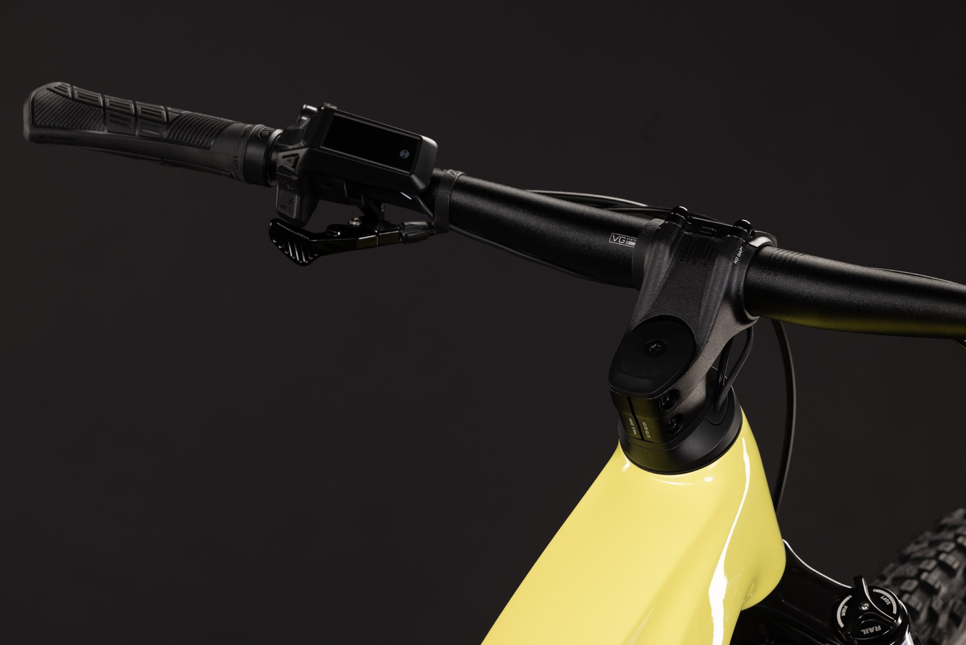 Cube Reaction Hybrid Race 800 bananasplit´n´black