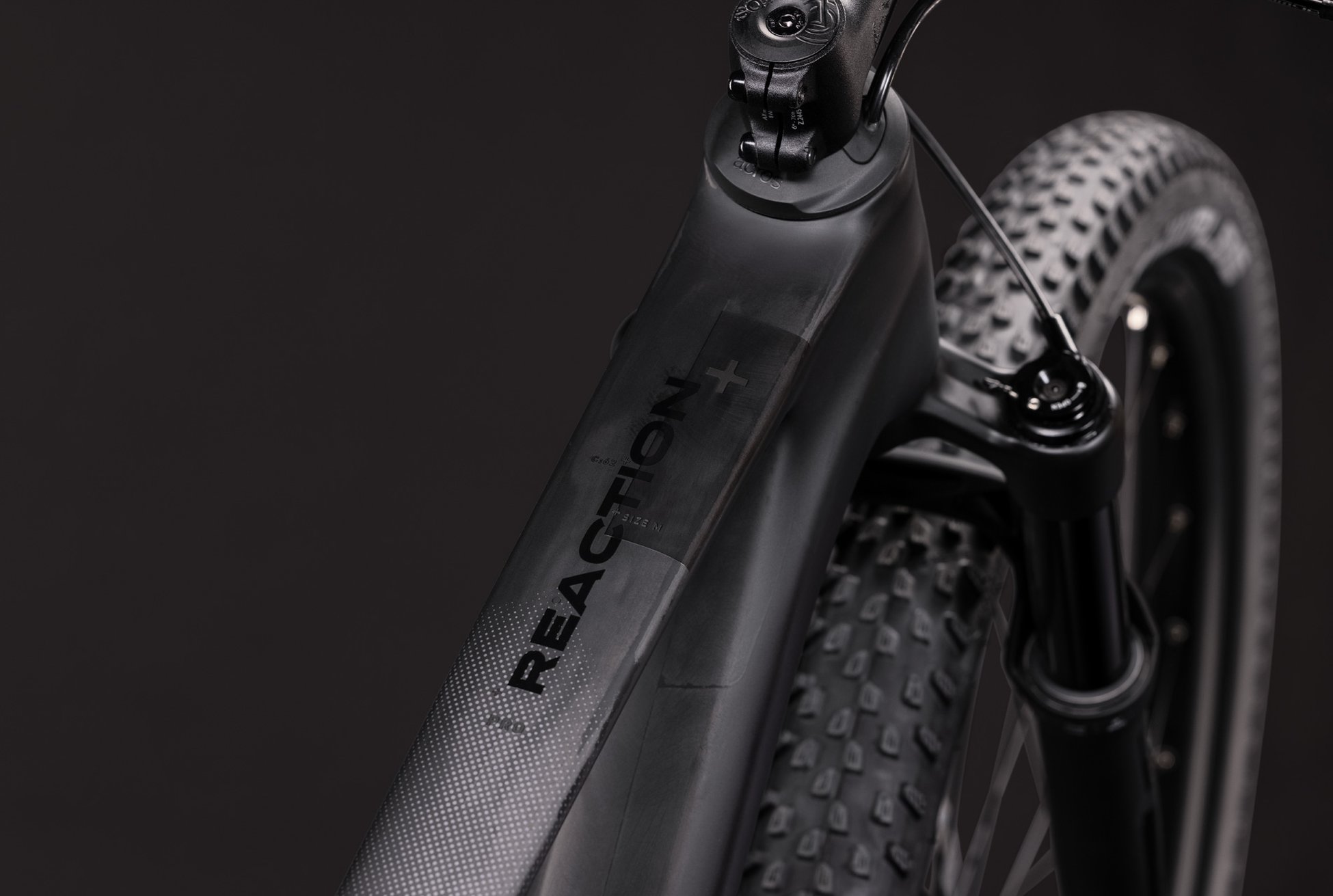 Reaction C:62 Pro blackline