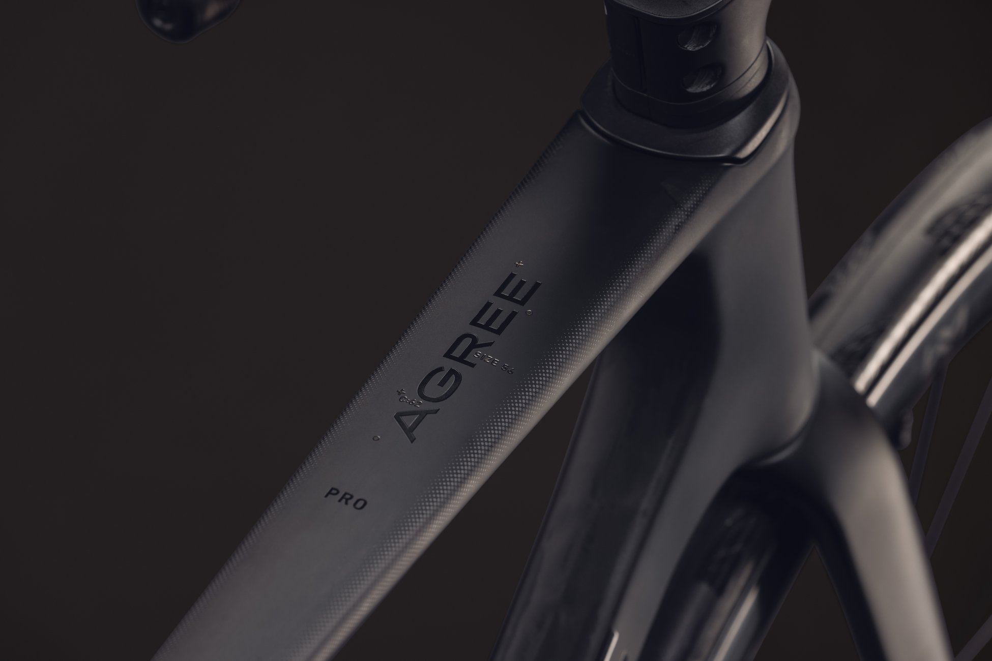 Cube Agree C:62 Pro carbon´n´black