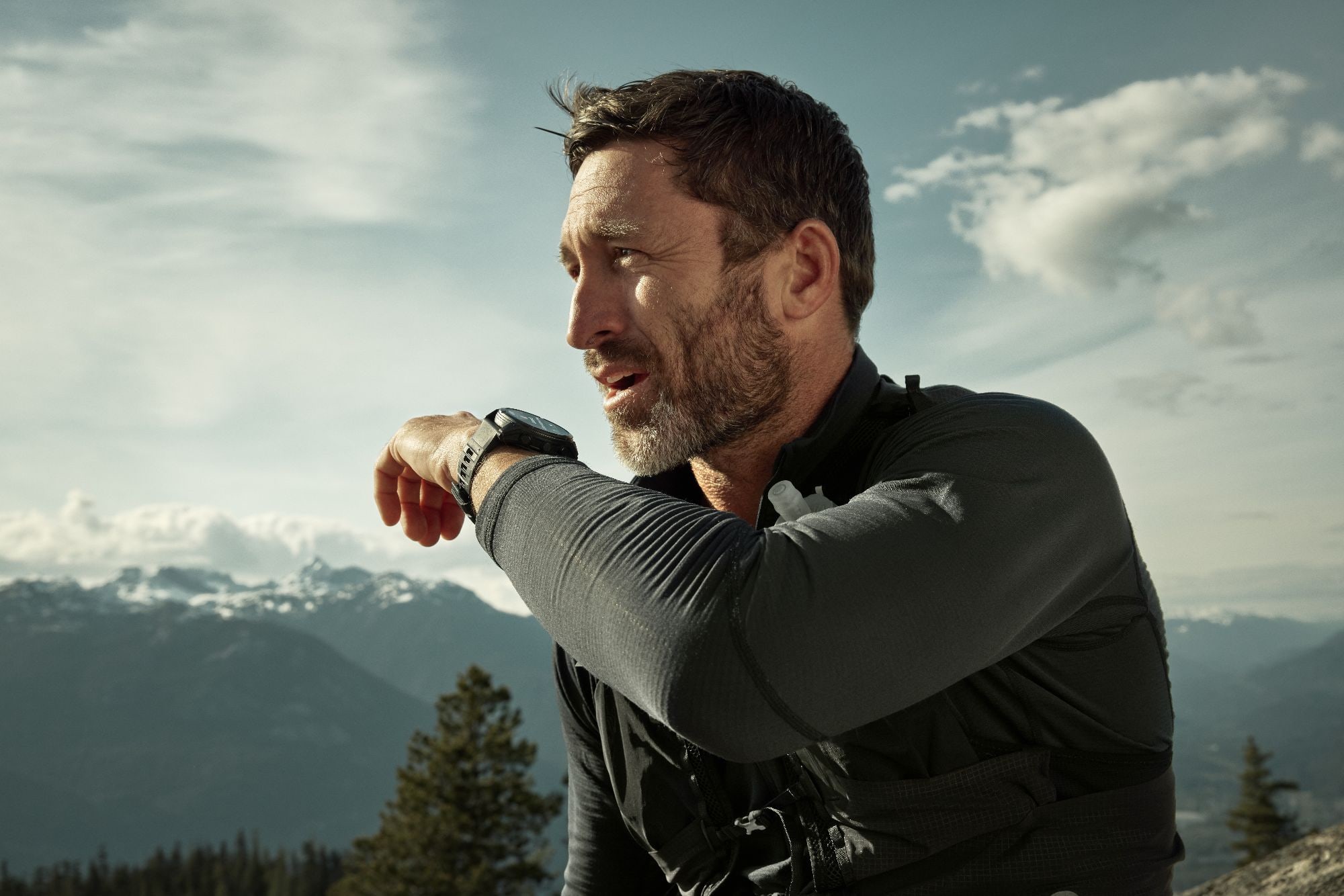 GARMIN fēnix® 8 Pro–47mm, AMOLED Sapphire, Schwarz/Titan Car