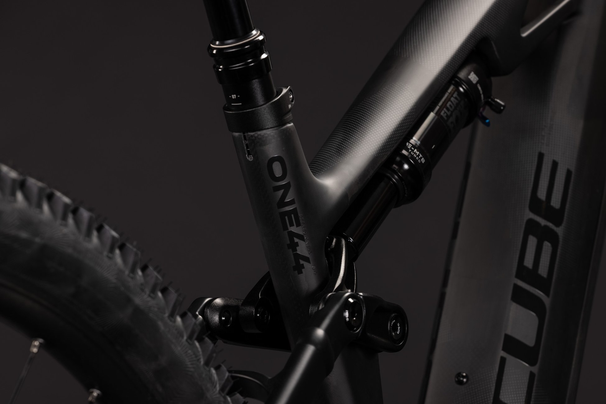 Cube Stereo Hybrid ONE44 HPC SLX 800 blackline